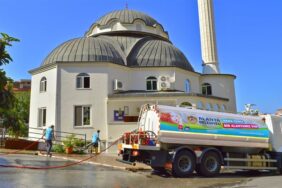 ALANYA BELEDİYESİ TEMİZLİK İŞLERİ KURBAN BAYRAMI İÇİN TAM KADRO GÖREV BAŞINDA