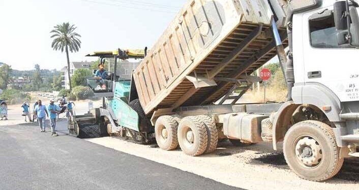 Alanya Belediyesi’nden Oba’ya sıcak asfalt