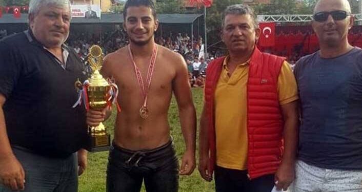 Alanya Belediyesi’nin güreşçisi şampiyon oldu