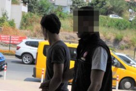 Alanya'da yakalanan 2 torbacı Adliye'de