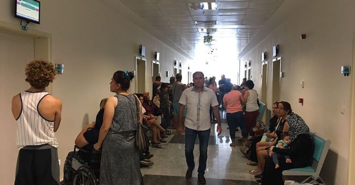 ALKÜ Hastanesi’nde yoğunluk isyan ettirdi
