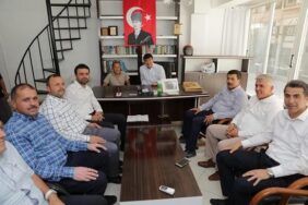 Başkan Türel’den eski futbolcu Eren’e ziyaret