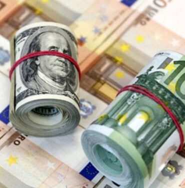 Dış basın Dolar ve Euro karşısındaki değer kaybını manşetlerine taşıdı