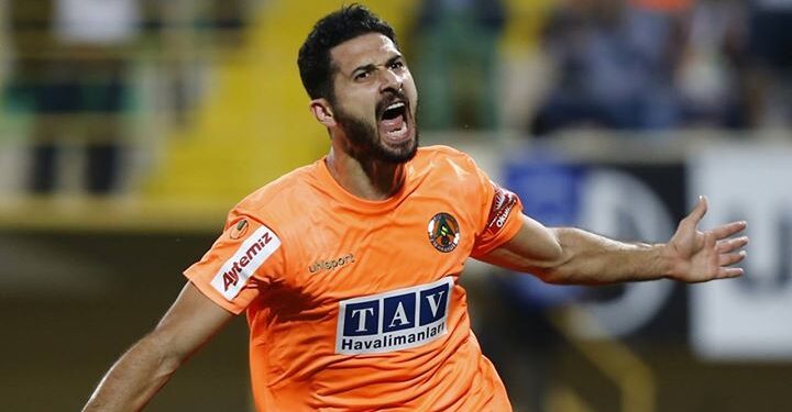 Galatasaray Emre Akbaba İçin Alanyaspor ile anlaşmaya vardı!