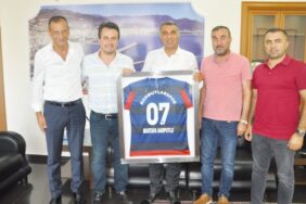 mahmutlarspordan_kaymakama_ziyaret