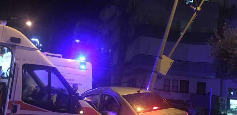 Son dakika… Mahmutlar’da Ambulans kazası