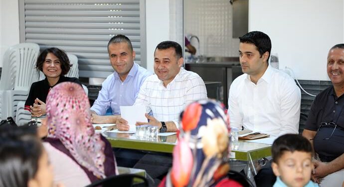 BAŞKAN YÜCEL KIZ YURDUNDA AİLELERLE BULUŞTU