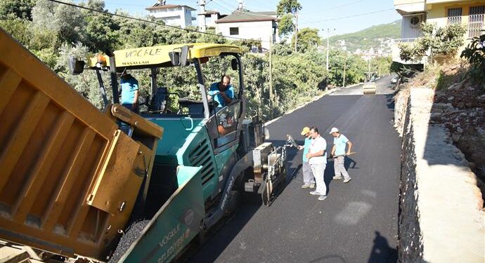 OBA MAHALLESİ KÖSELER SOKAK ASFALTLANIYOR