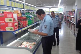 ZABITA EKİPLERİ ZİNCİR MARKETLERİ DENETLEDİ