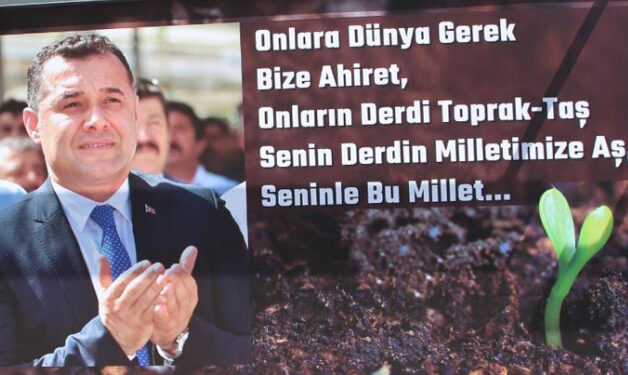 Alanya başkanına sahip çıkıyor