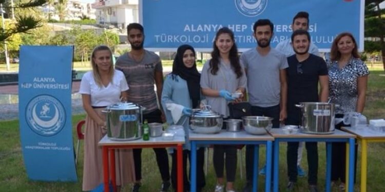 AHEP’te aşureler Türkoloji Araştırma Topluluğundan