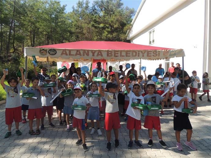 ALANYA BELEDİYESİ HAYVANLAR İÇİN FARKINDALIK ETKİNLİĞİ DÜZENLEDİ