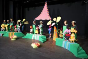 BELEDİYE TİYATROSU “KRAL OLMAK İSTEMEYEN ASLAN’LA YENİ SEZONA MERHABA DEDİ