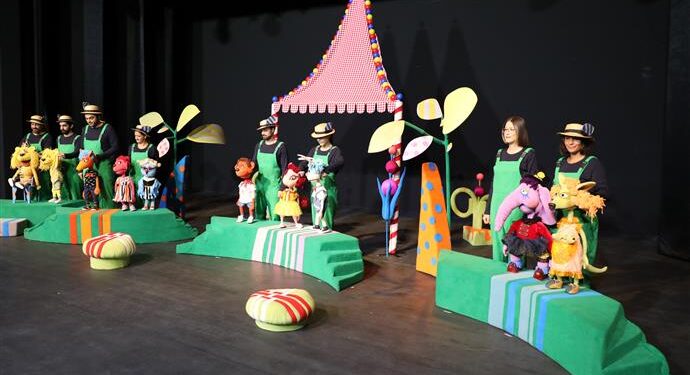 BELEDİYE TİYATROSU “KRAL OLMAK İSTEMEYEN ASLAN’LA YENİ SEZONA MERHABA DEDİ