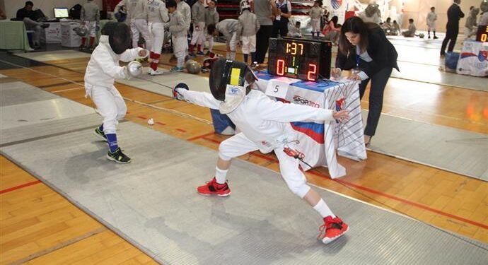 EPE KILIÇ AÇIK ESKRİM TURNUVASI BAŞLADI