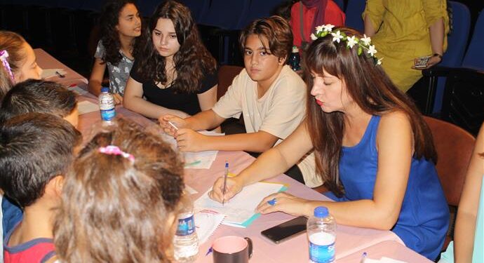 OYUNCULUK SEÇMELERİNE REKOR BAŞVURU