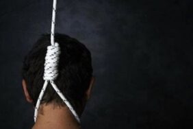 emlakcı_kendini_asti