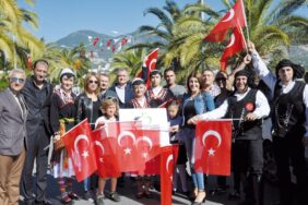 karadenizliler_cumhuriyeti_kutladilar