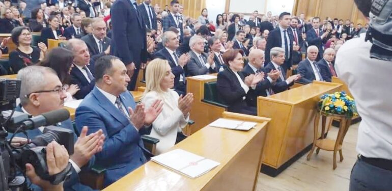 Ses getiren ziyaret İYİ’ler Ankara’da