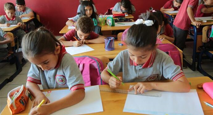 “ORADA BİR KÖY VAR UZAKTA”  PROJESİ KÖY ÇOCUKLARINI MUTLU ETMEYE DEVAM EDİYOR