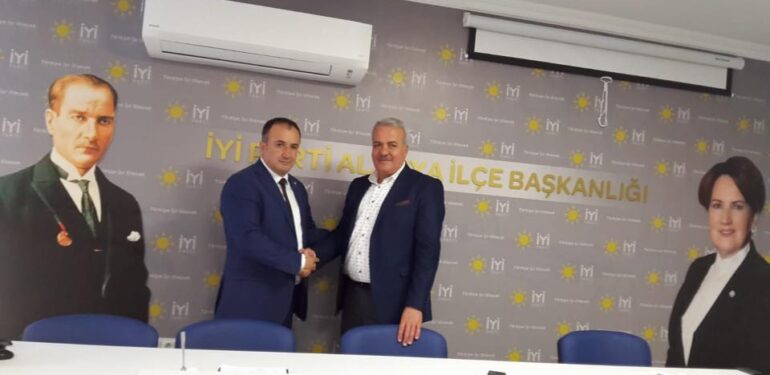 Sönmez MHP’den istifasını gerçekleştirdi