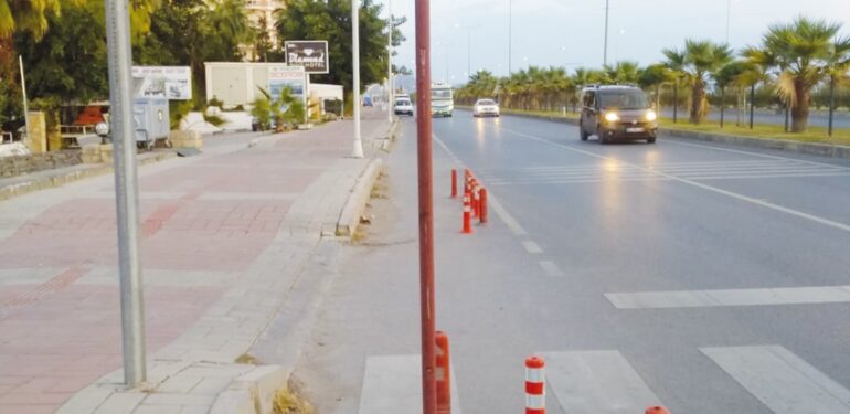 Düz yolda sivri bela