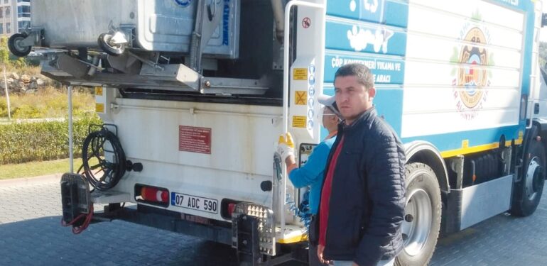 Konteynırlara Temizlik Aracı