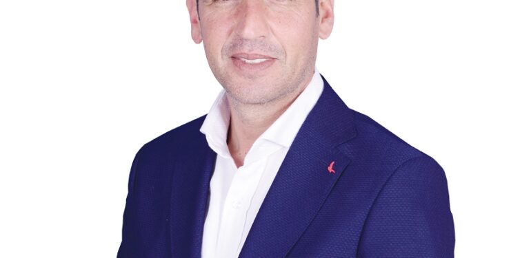 Özdemir hızlı girdi