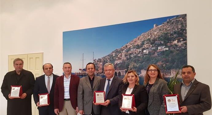 ALANYA BELEDİYESİ OKULLARA ONLİNE GIDA GÜVENLİĞİ EĞİTİMİ VERDİ