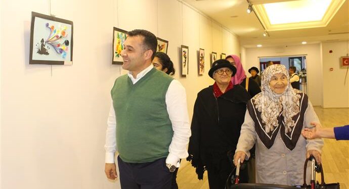 ENGELSİZ SANAT ATÖLYESİ GELENEKSEL EL SANATLARI VE RESİM SERGİSİ AÇILDI