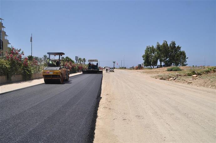 KONAKLI’NIN CADDELERİ PARKE VE PEYZAJ İLE GÜZELLEŞTİ
