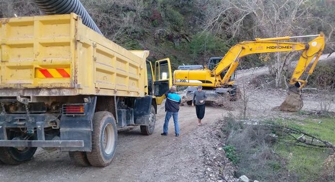 Mahmutseydi yolunu Alanya Belediyesi yapıyor