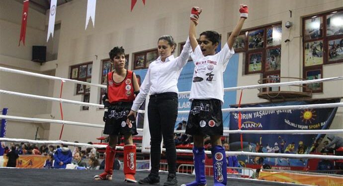 MUAY THAI CUMHURİYET KUPASI SONA ERDİ