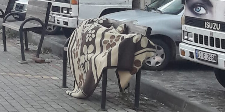 Evsizler otellere yerleştirilecek