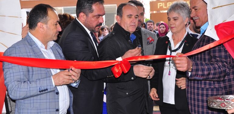 Mahmutlar’ın Kadın Muhtar adayı seçim ofisini açtı