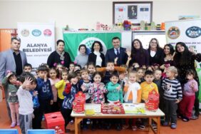 ALANYA’NIN EN KÜÇÜK ÇEVRECİ OKULUNA BAŞKAN YÜCEL’DEN ANLAMLI ZİYARET