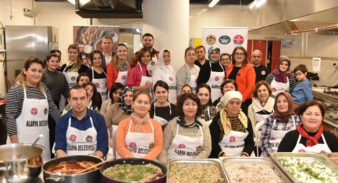 YOĞUN TALEP ÜZERİNE “YÖRESEL ALANYA YEMEKLERİ” KURSU TEKRARLANDI