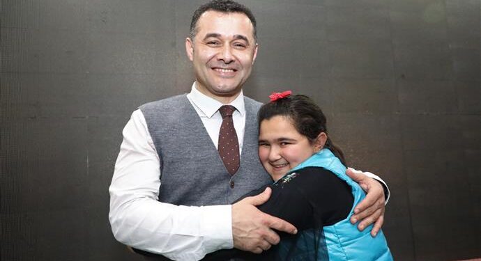 BAŞKAN YÜCEL MAHALLE BULUŞMALARINA HIZ KESMEDEN DEVAM EDİYOR