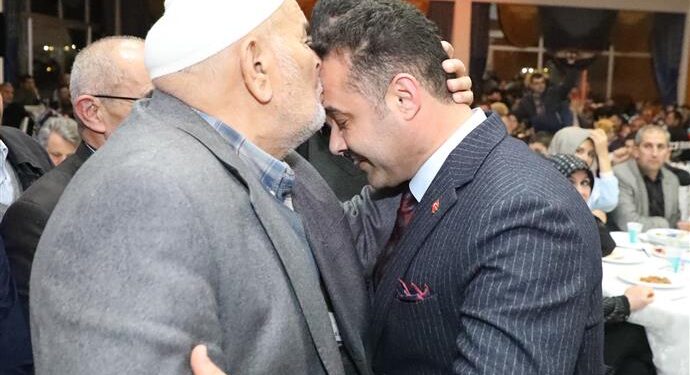 BAŞKAN YÜCEL SUGÖZÜ MAHALLESİNDE VATANDAŞLARLA BİR ARAYA GELDİ