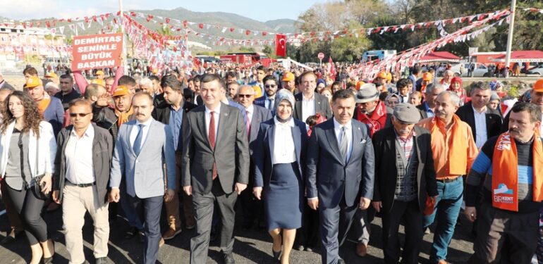 Yücel Demirtaş’ı salladı