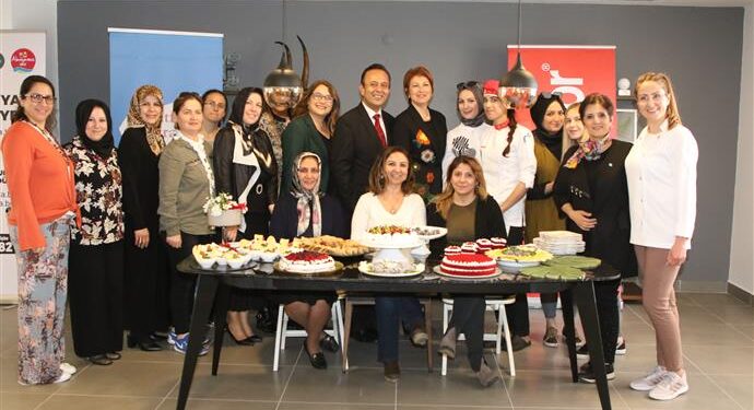 ALANYA BELEDİYESİ’NİN  ‘’MUTLU PASTA ATÖLYESİ‘’ YİNE ÇOK RENKLİYDİ