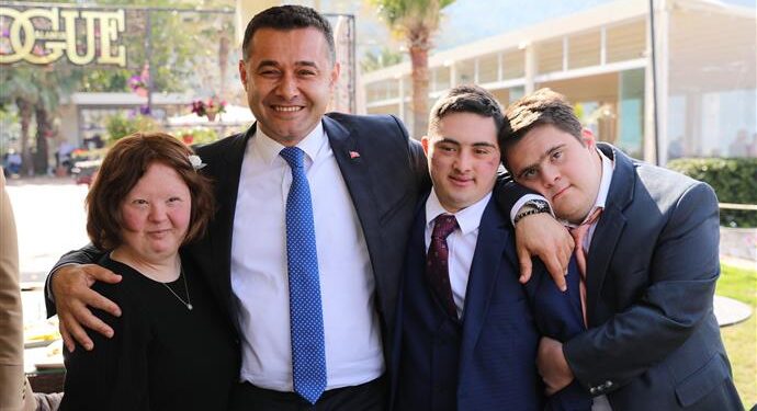 ALANYA’ DA ÖZEL ÇOCUKLAR DOYASIYA EĞLENDİ