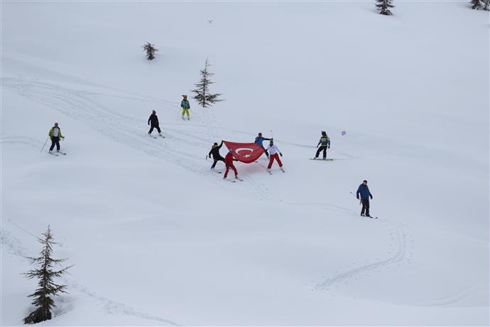 BİRİNCİ ALANYA AKDAĞ KAYAK FESTİVALİ YAPILDI