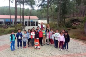 HAYVAN BARINAĞI MİNİK ZİYARETÇİLERİNİ AĞIRLADI