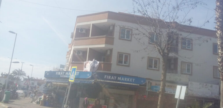 Konaklı’da Demokrat Parti’ye çirkin saldırı