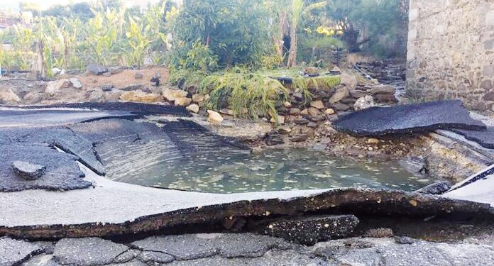 Tehlike bağıra bağıra geliyor