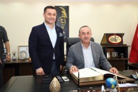 750E3F54-55FF-49DC-99E2-39D6A594D804