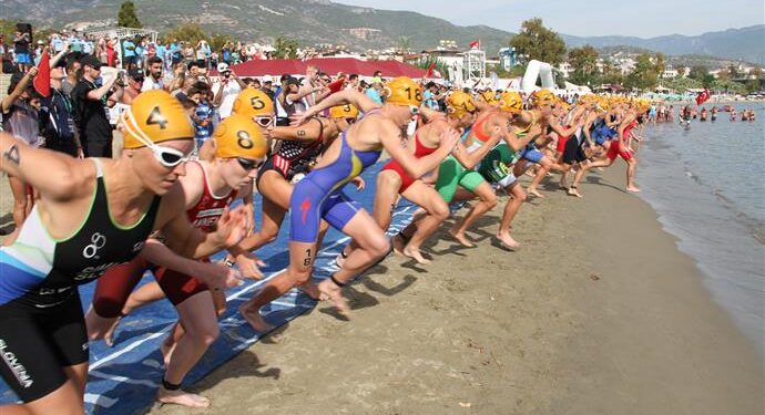 ALANYA’DA TRIATHLON RÜZGÂRI ESECEK