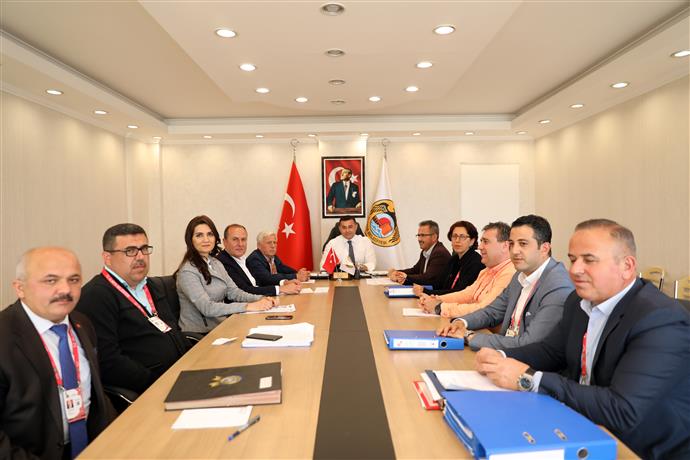 BAŞKAN YÜCEL’DEN DİLENCİ VE SEYYAR TALİMATI