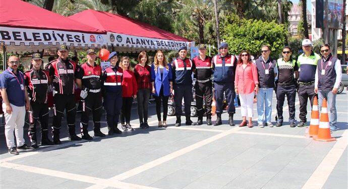 TRAFİK HAFTASI KAPSAMINDA ETKİNLİK DÜZENLENDİ